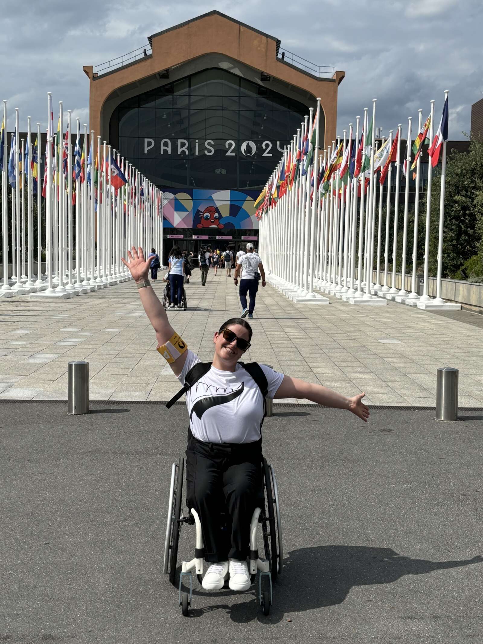 Bec in france outside "Paris 2024" building